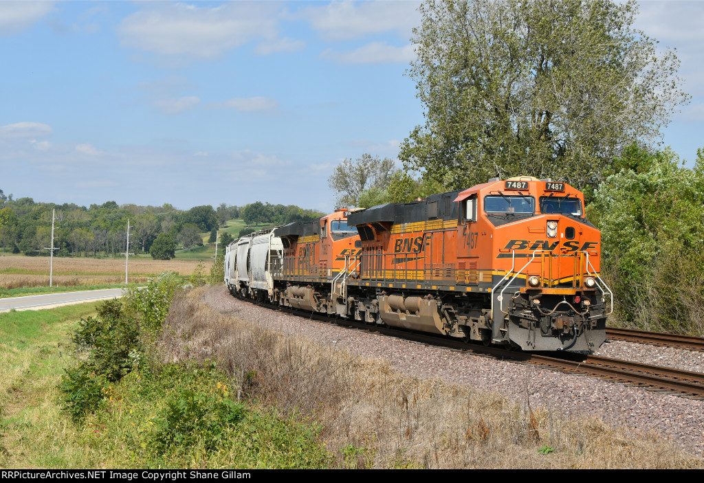 BNSF 7487